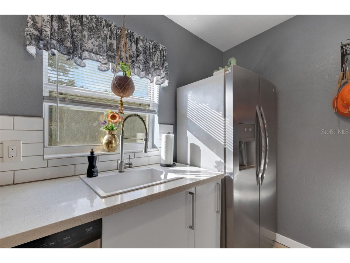 2011 Harvard Avenue Bradenton FL 34207 A4673934 image12