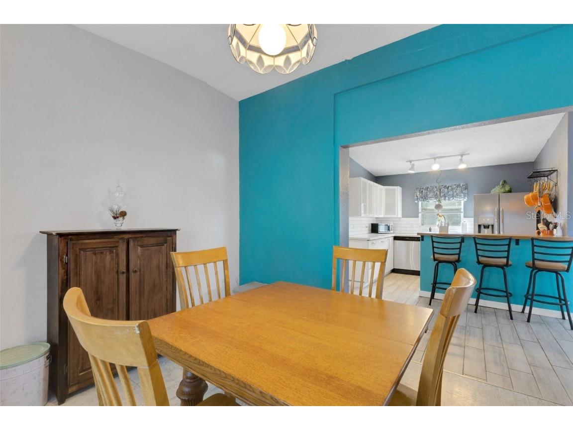 2011 Harvard Avenue Bradenton FL 34207 A4673934 image15