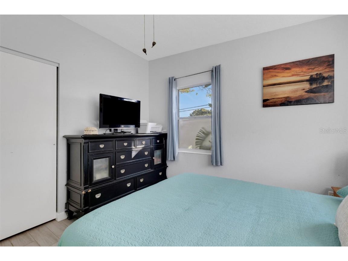 2011 Harvard Avenue Bradenton FL 34207 A4673934 image20