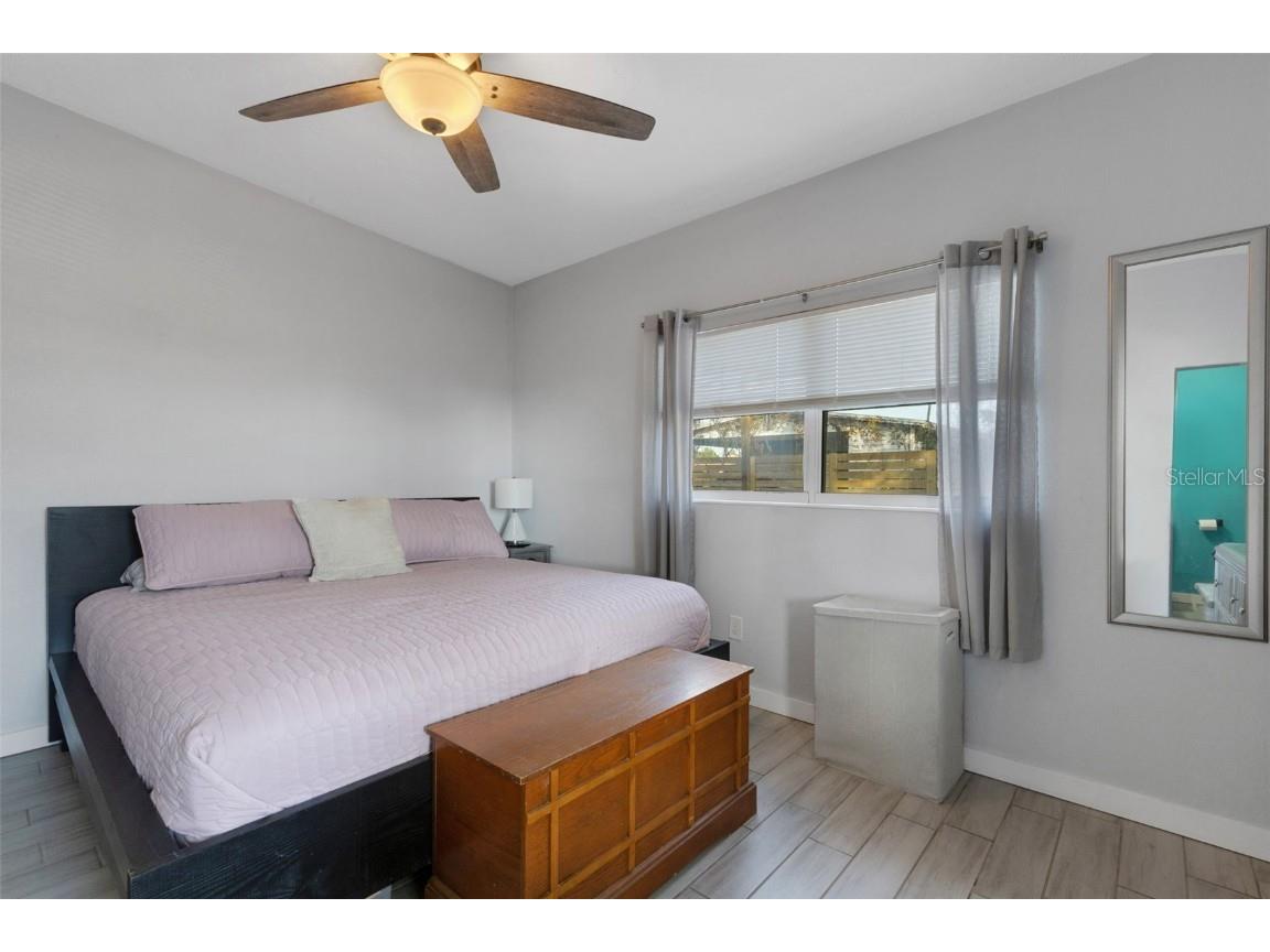 2011 Harvard Avenue Bradenton FL 34207 A4673934 image23