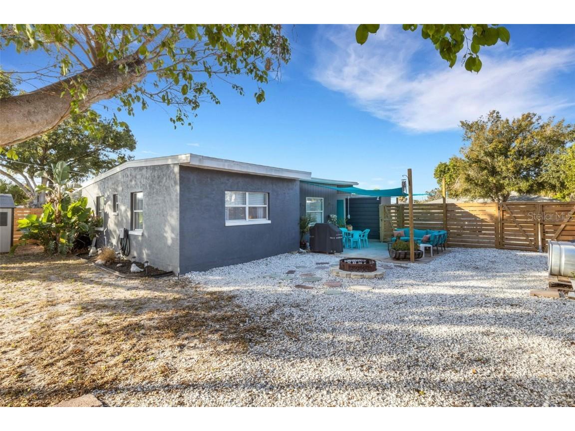 2011 Harvard Avenue Bradenton FL 34207 A4673934 image34