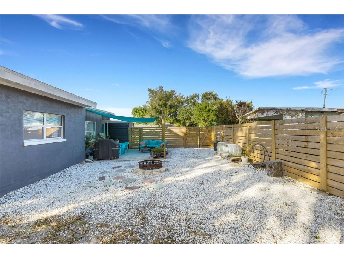 2011 Harvard Avenue Bradenton FL 34207 A4673934 image35