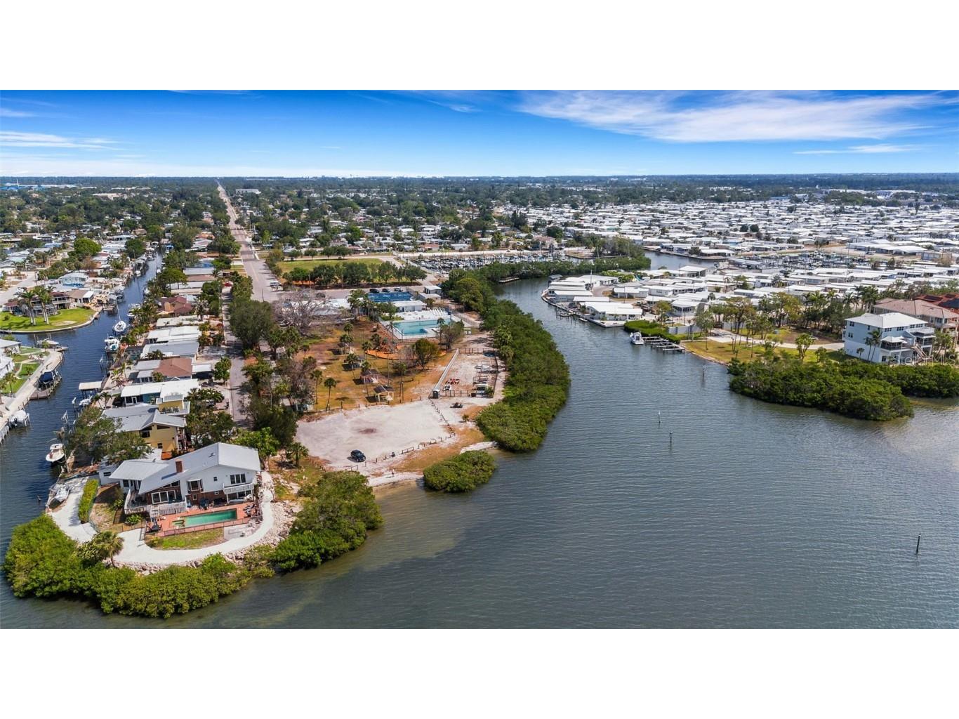 2011 Harvard Avenue Bradenton FL 34207 A4673934 image44