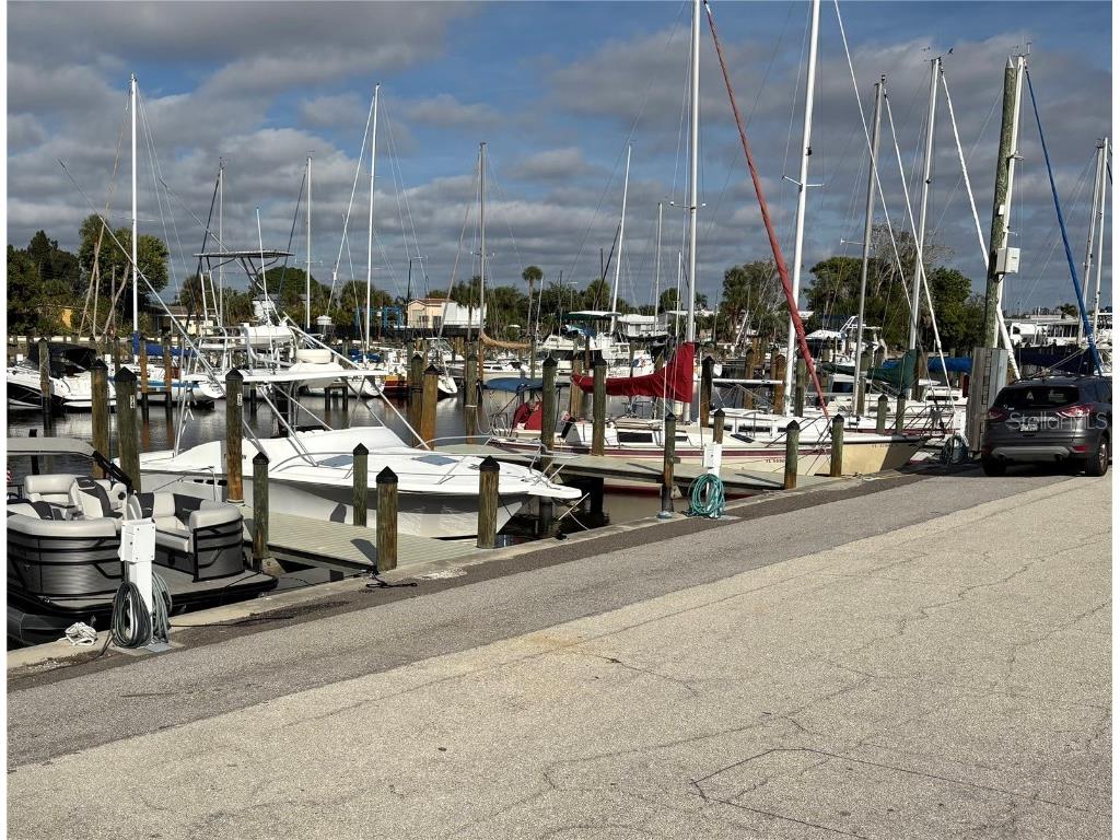 2011 Harvard Avenue Bradenton FL 34207 A4673934 image54