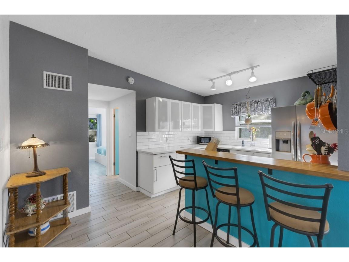 2011 Harvard Avenue Bradenton FL 34207 A4673934 image8