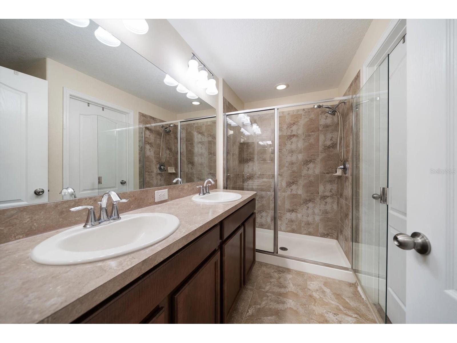 2011 Hawks View Drive Ruskin FL 33570 TB8361977 image21