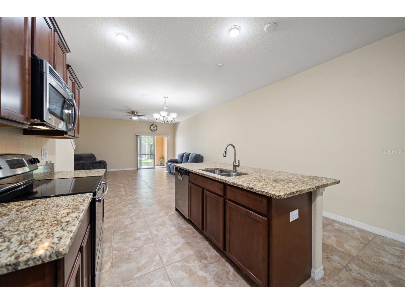 2011 Hawks View Drive Ruskin FL 33570 TB8361977 image4