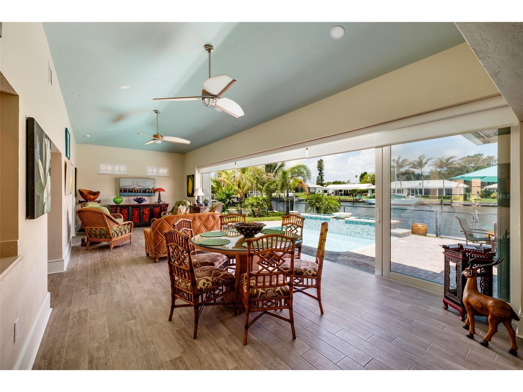 2011 Michigan Avenue NE Saint Petersburg FL 33703 - TAMPA BAY TB8513517 image23