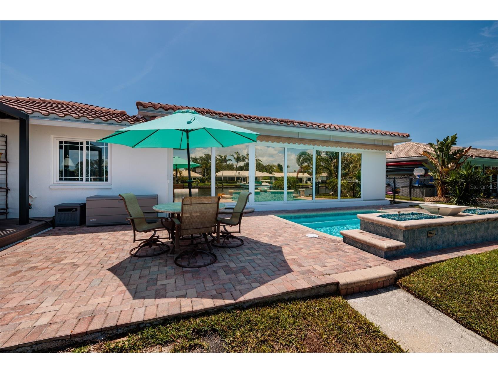 2011 Michigan Avenue NE Saint Petersburg FL 33703 - TAMPA BAY TB8513517 image25