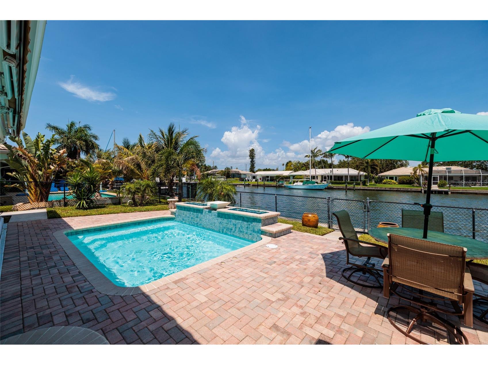 2011 Michigan Avenue NE Saint Petersburg FL 33703 - TAMPA BAY TB8513517 image26