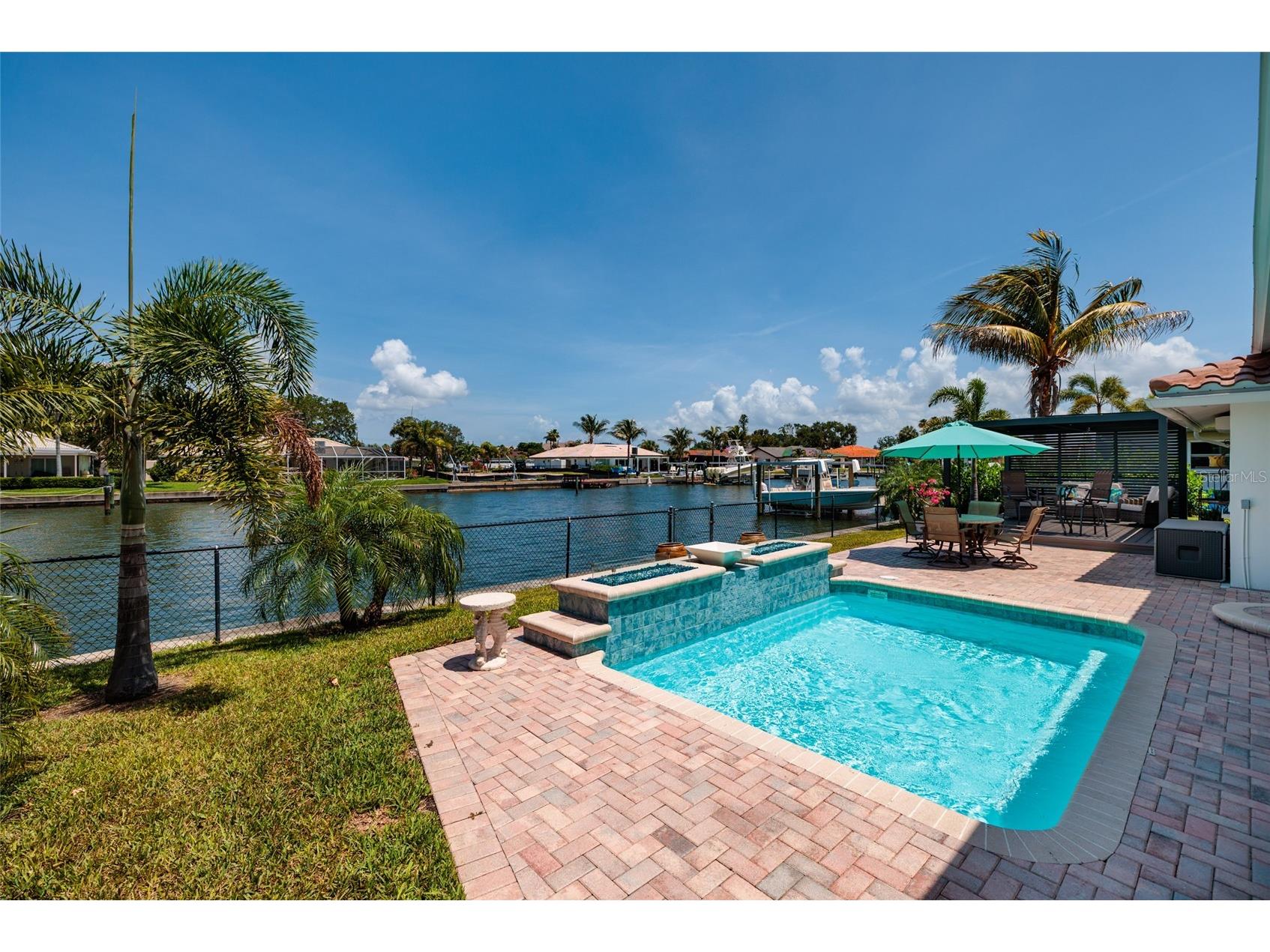 2011 Michigan Avenue NE Saint Petersburg FL 33703 - TAMPA BAY TB8513517 image33