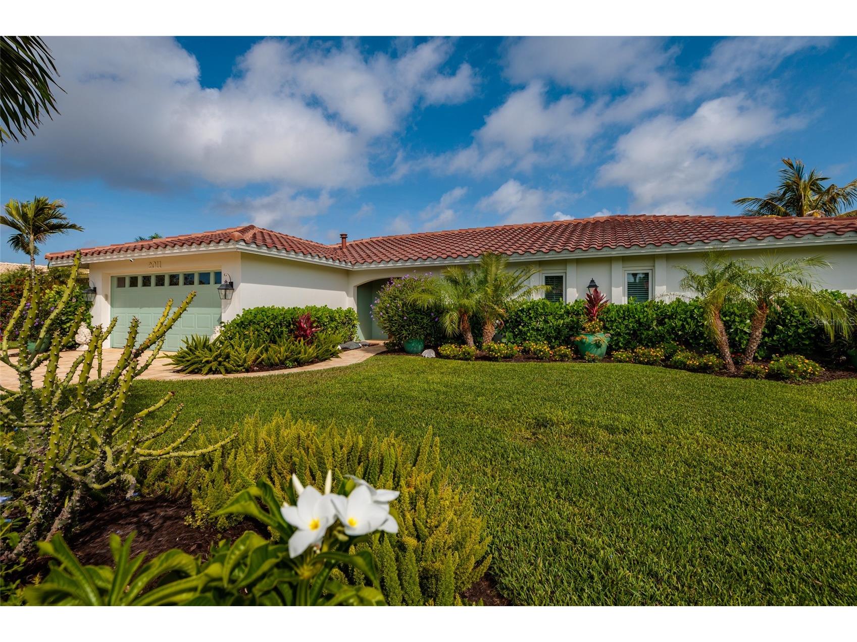 2011 Michigan Avenue NE Saint Petersburg FL 33703 - TAMPA BAY TB8513517 image5