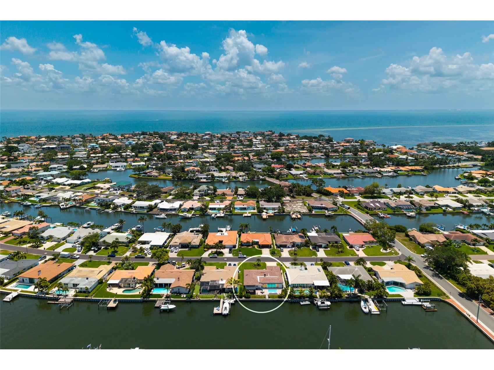 2011 Michigan Avenue NE Saint Petersburg FL 33703 - TAMPA BAY TB8513517 image55
