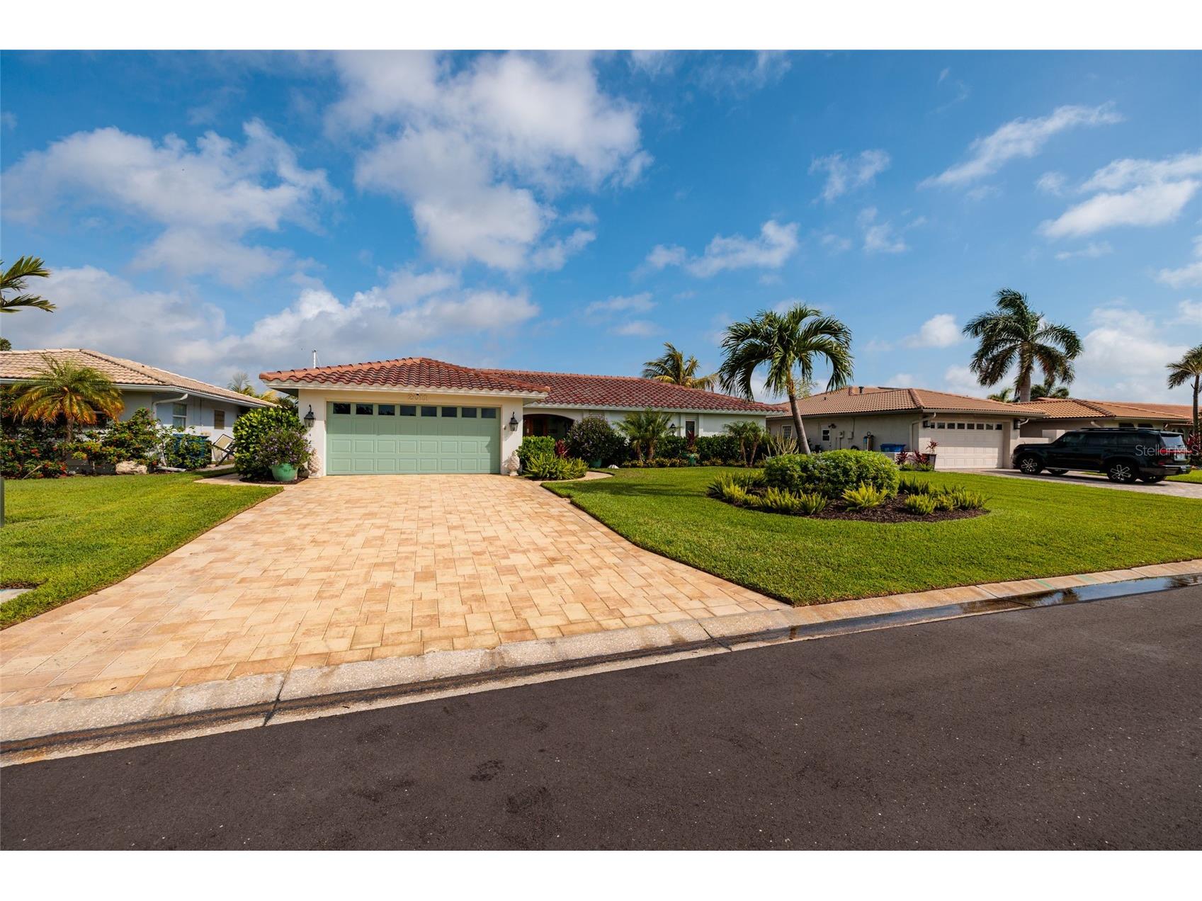 2011 Michigan Avenue NE Saint Petersburg FL 33703 - TAMPA BAY TB8513517 image7