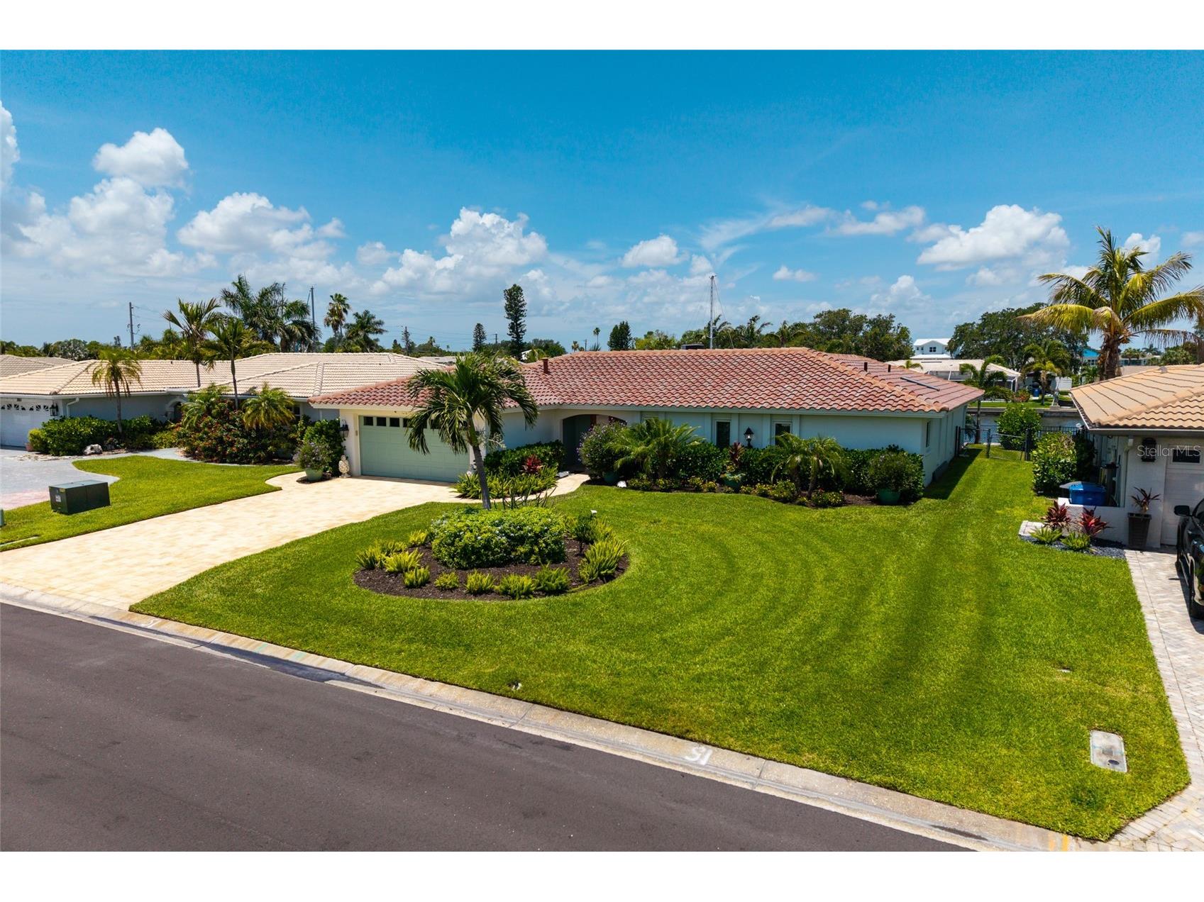 2011 Michigan Avenue NE Saint Petersburg FL 33703 - TAMPA BAY TB8513517 image8