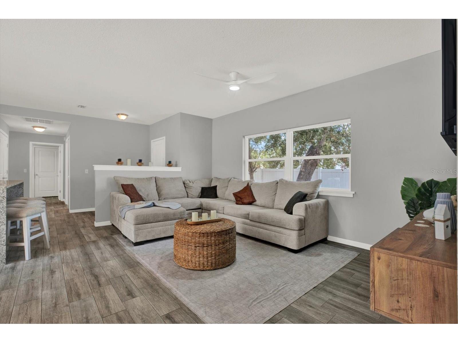 2011 Outer Drive Sarasota FL 34231 TB8528317 image12