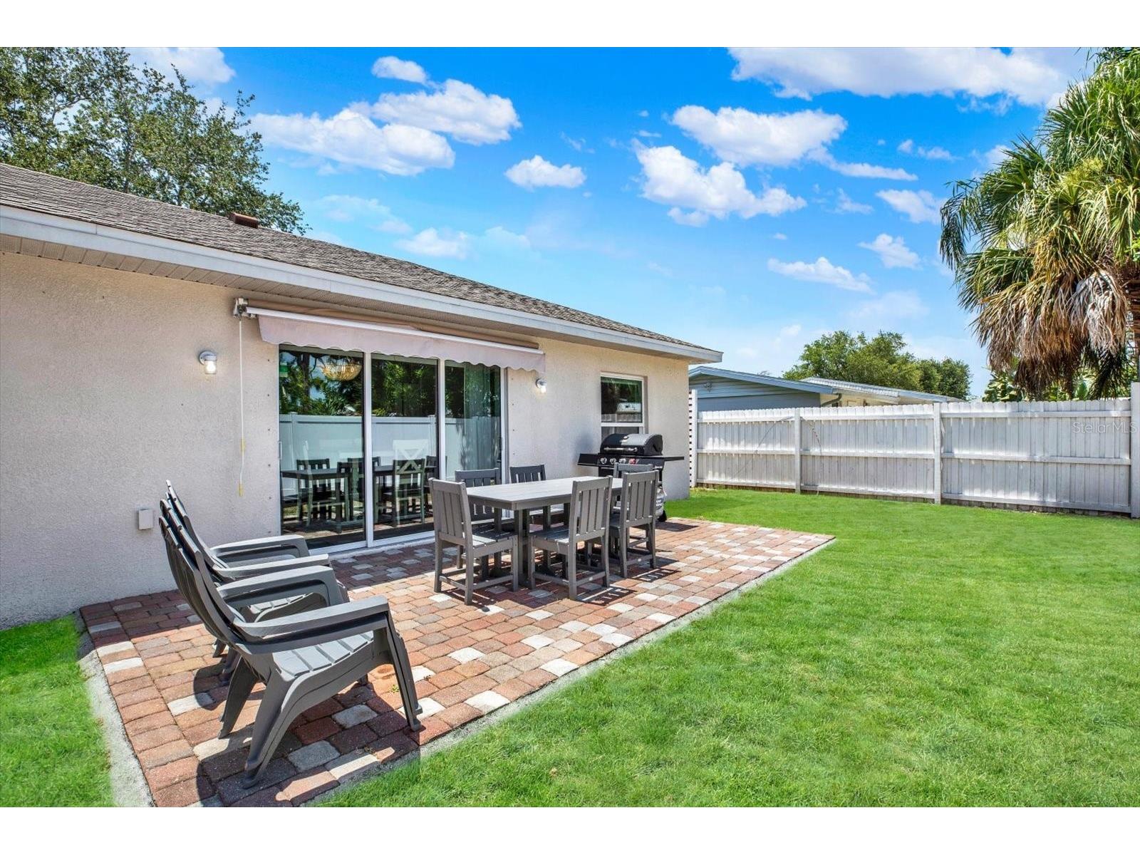 2011 Outer Drive Sarasota FL 34231 TB8528317 image17