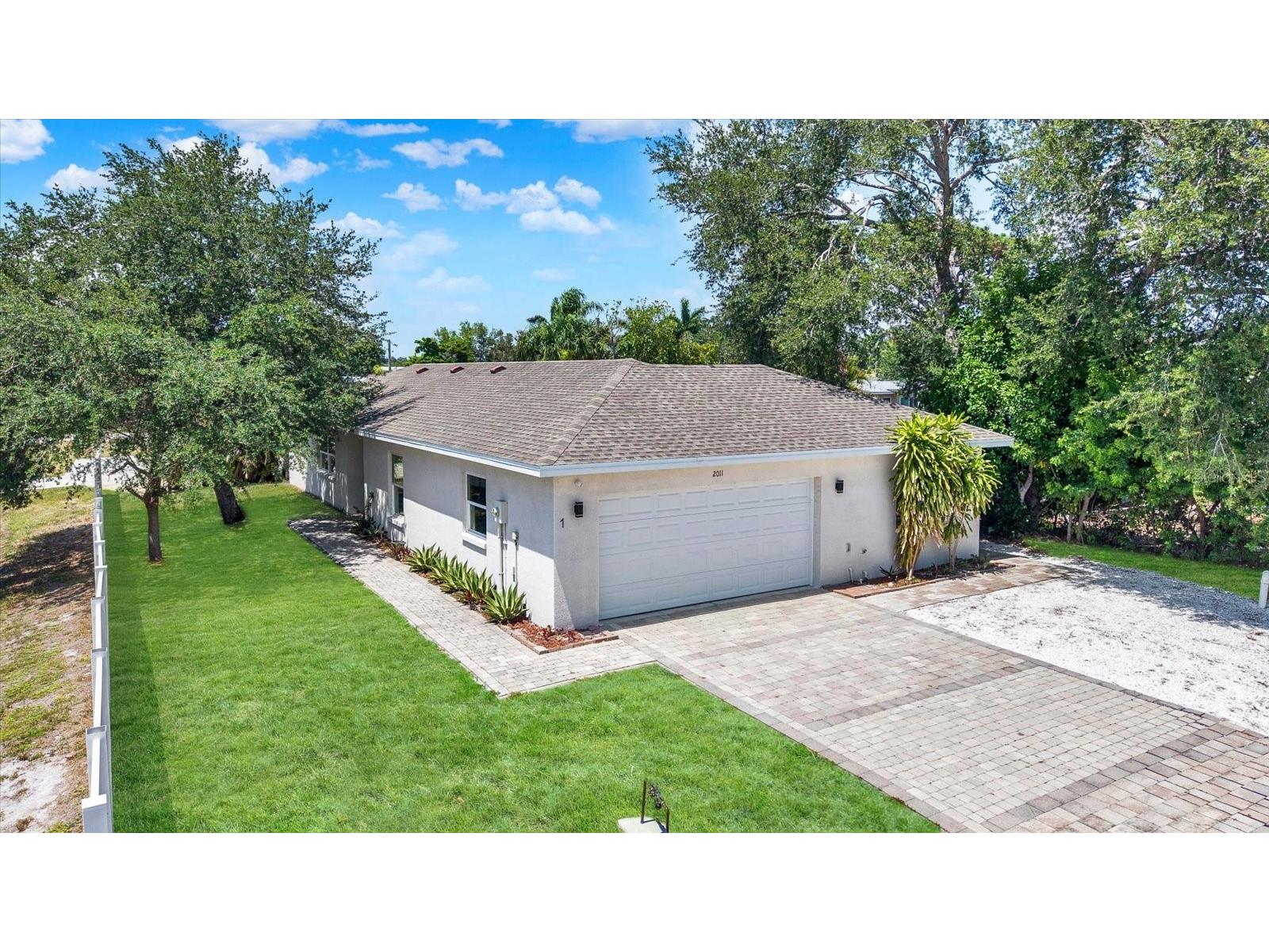 2011 Outer Drive Sarasota FL 34231 TB8528317 image27