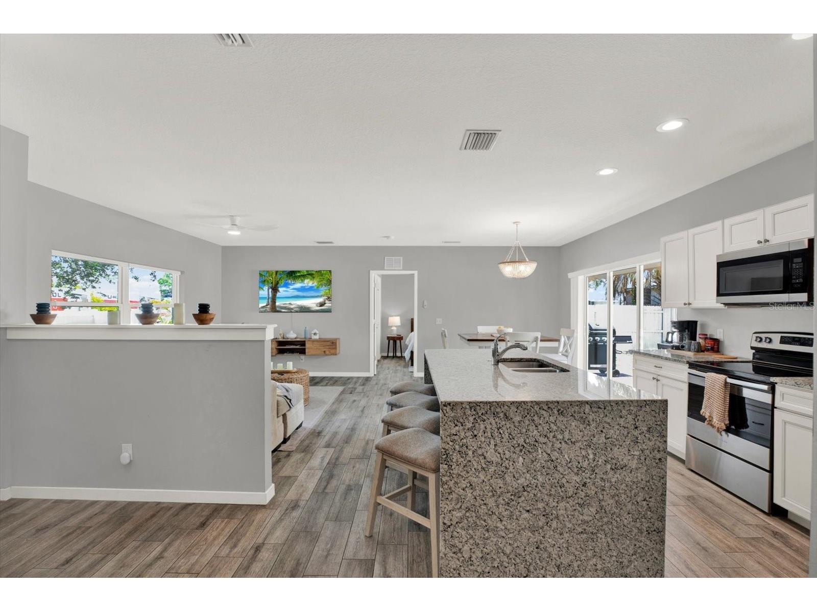 2011 Outer Drive Sarasota FL 34231 TB8528317 image5