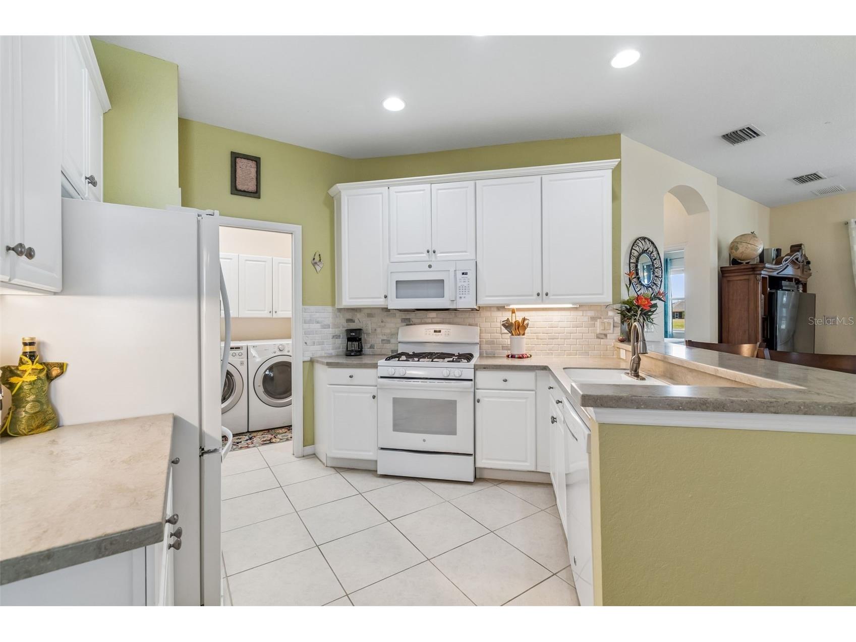 2011 Sifield Greens Way #71 Sun City Center FL 33573 TB8504091 image21