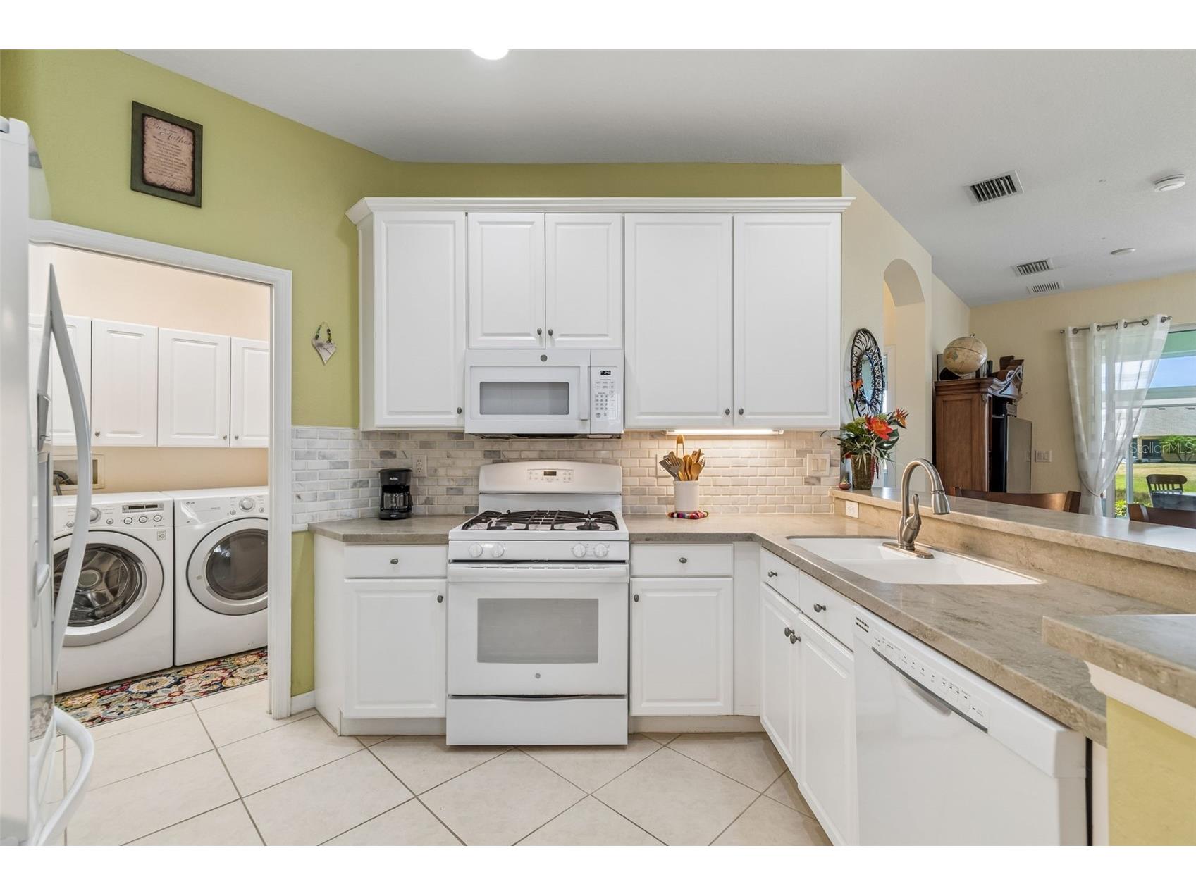 2011 Sifield Greens Way #71 Sun City Center FL 33573 TB8504091 image22