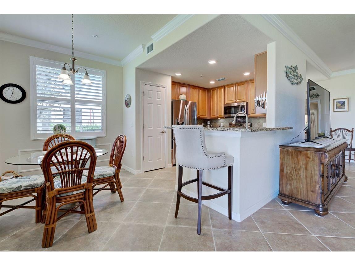 20110 Ragazza Circle #102 Venice FL 34293 D6143881 image10