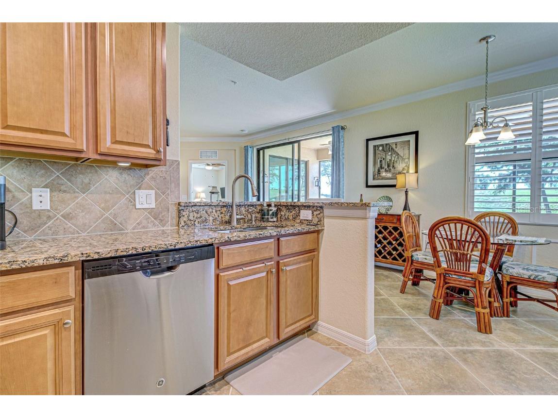 20110 Ragazza Circle #102 Venice FL 34293 D6143881 image14