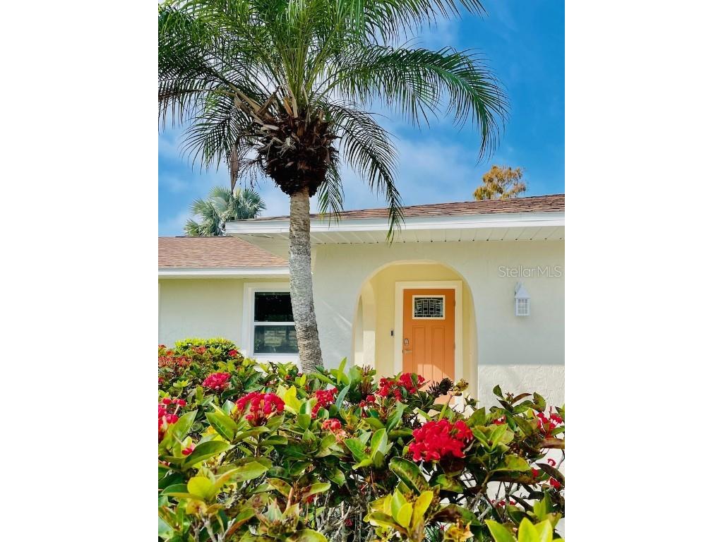 2012 37th Street W Bradenton FL 34205 A4603925 image1