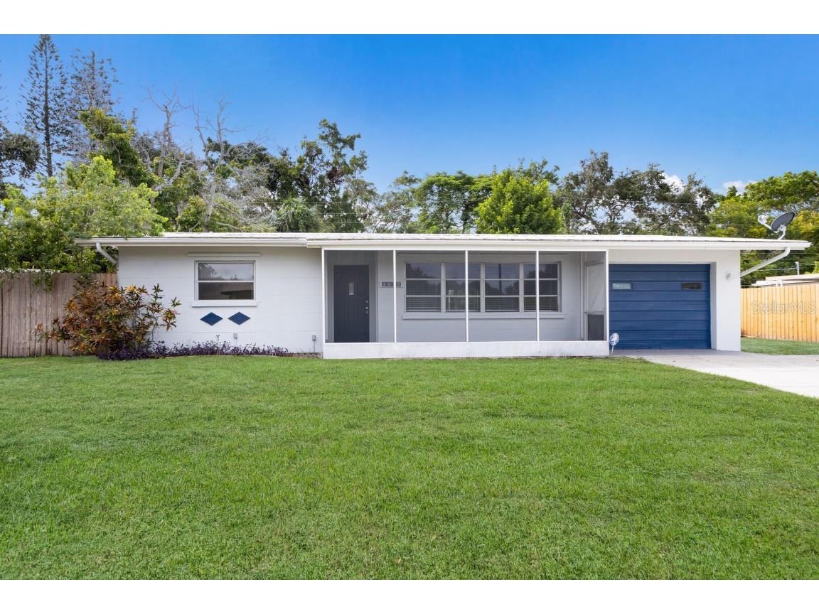 2012 58th Avenue Drive W Bradenton FL 34207 A4624979 image1