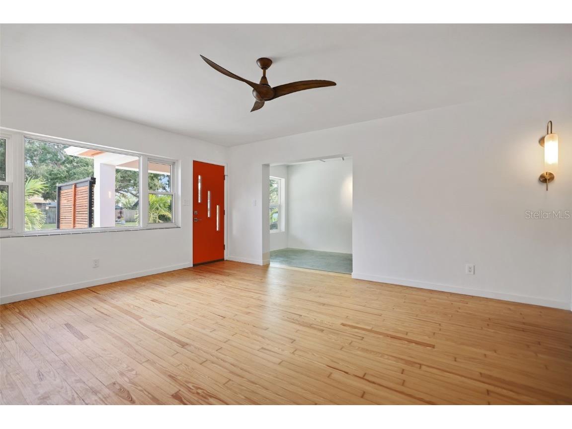 2012 Culberson Avenue Dunedin FL 34698 TB8440588 image14