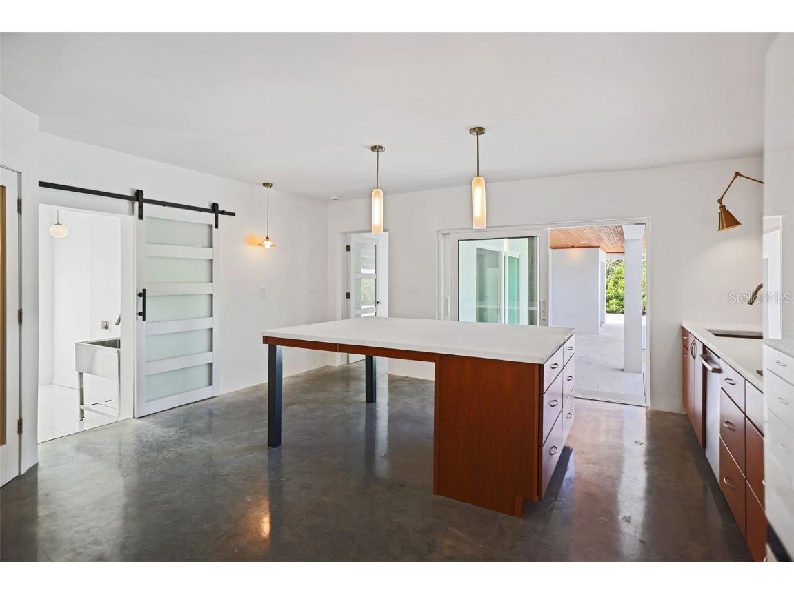 2012 Culberson Avenue Dunedin FL 34698 TB8440588 image22