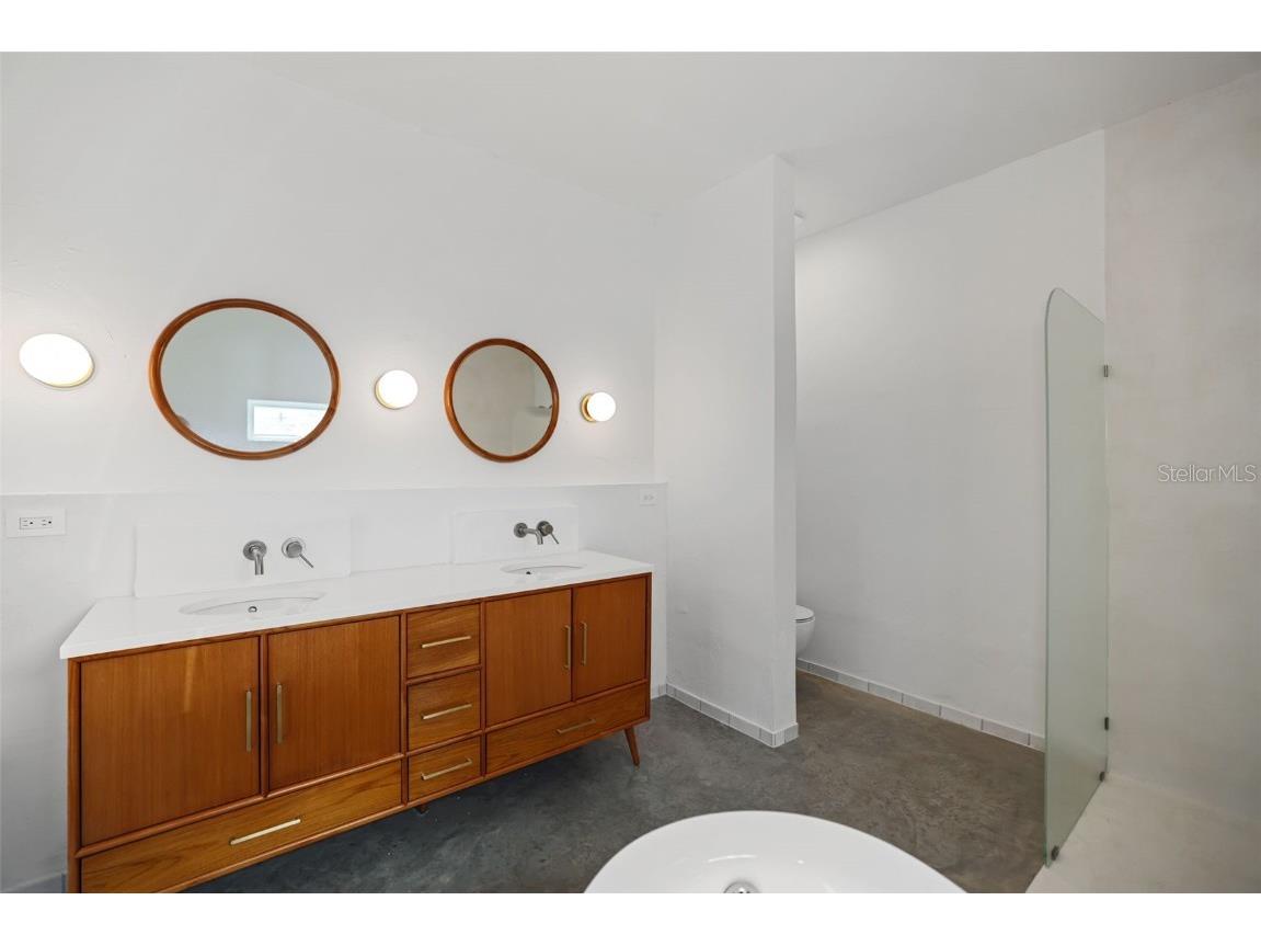 2012 Culberson Avenue Dunedin FL 34698 TB8440588 image38