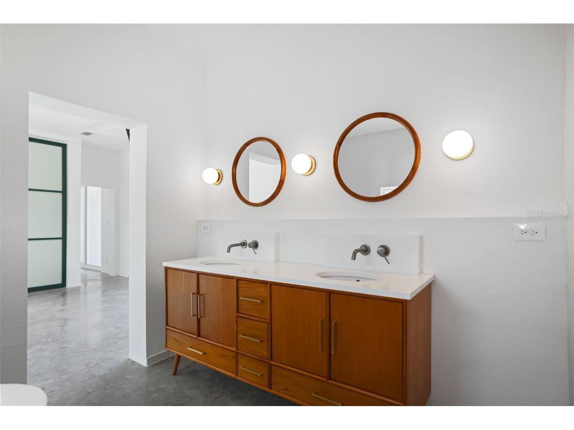 2012 Culberson Avenue Dunedin FL 34698 TB8440588 image41