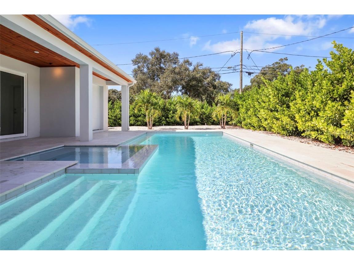 2012 Culberson Avenue Dunedin FL 34698 TB8440588 image44