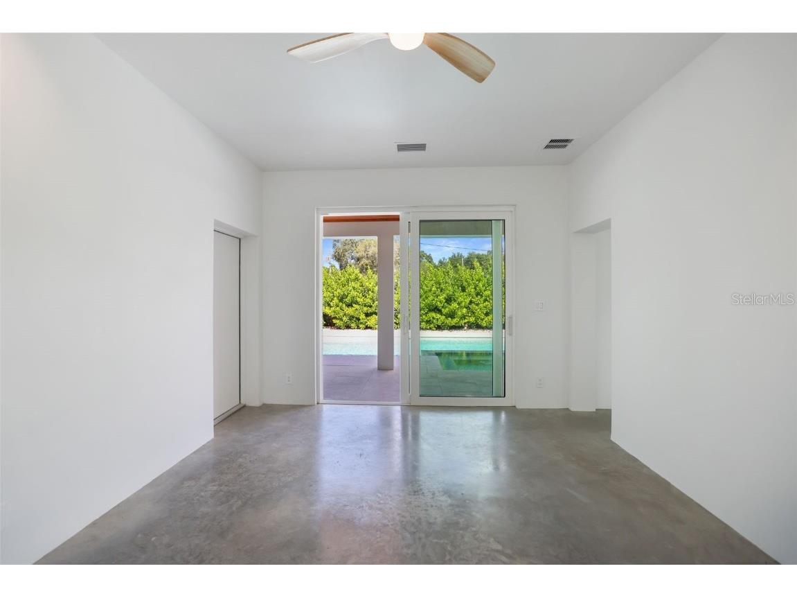 2012 Culberson Avenue Dunedin FL 34698 TB8440588 image51