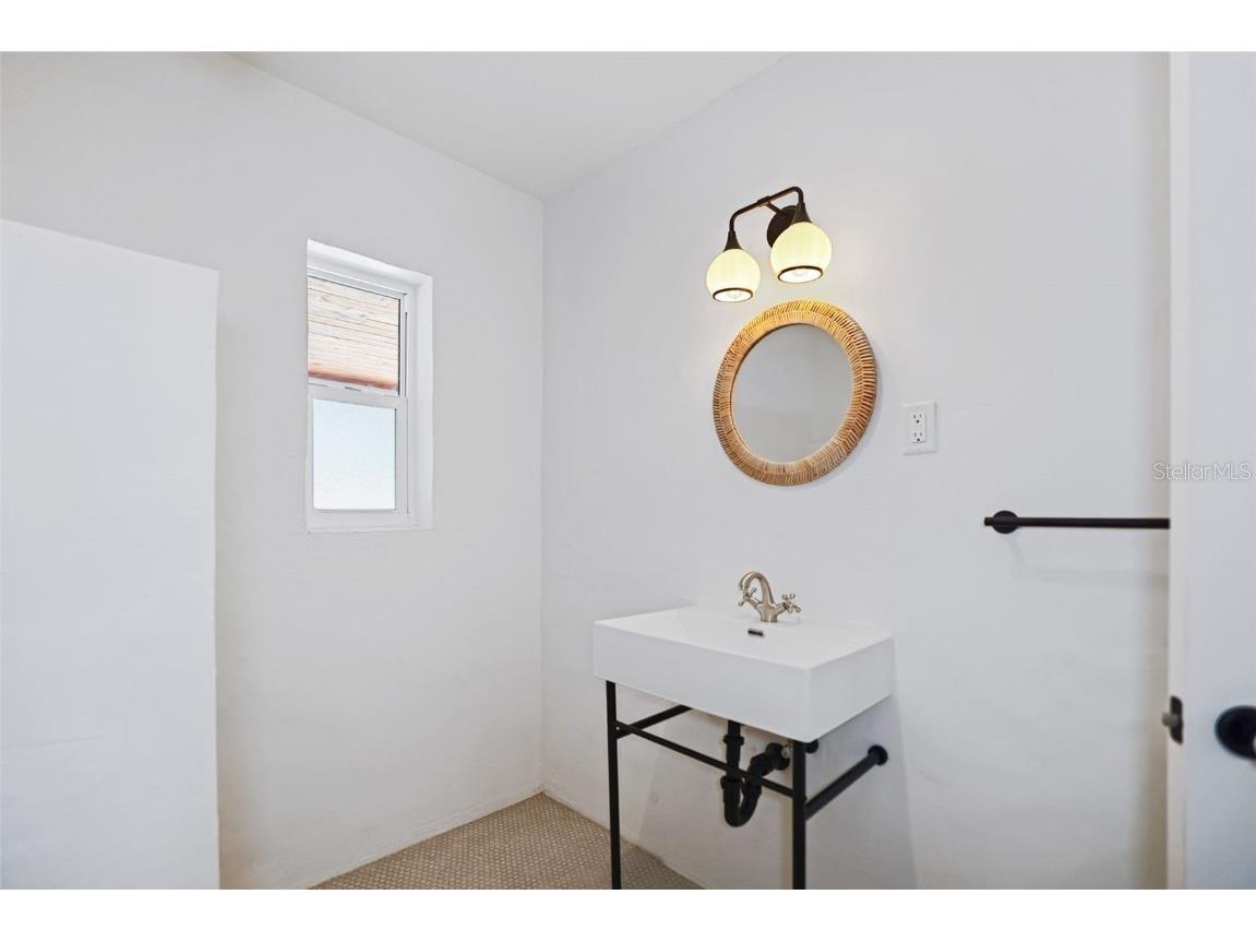 2012 Culberson Avenue Dunedin FL 34698 TB8440588 image52