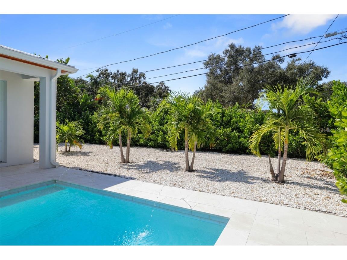 2012 Culberson Avenue Dunedin FL 34698 TB8440588 image72