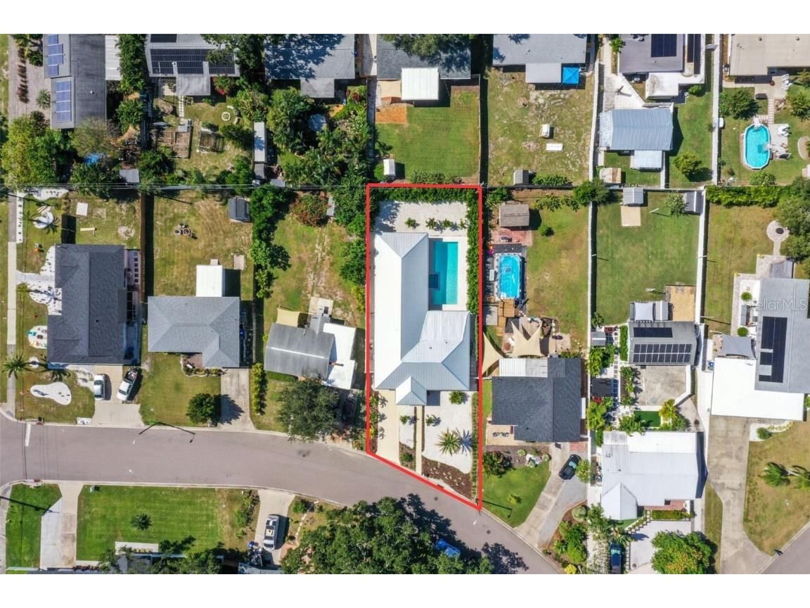 2012 Culberson Avenue Dunedin FL 34698 TB8440588 image88