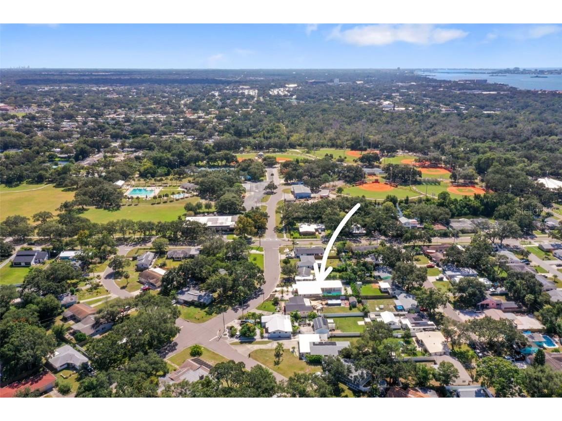 2012 Culberson Avenue Dunedin FL 34698 TB8440588 image90