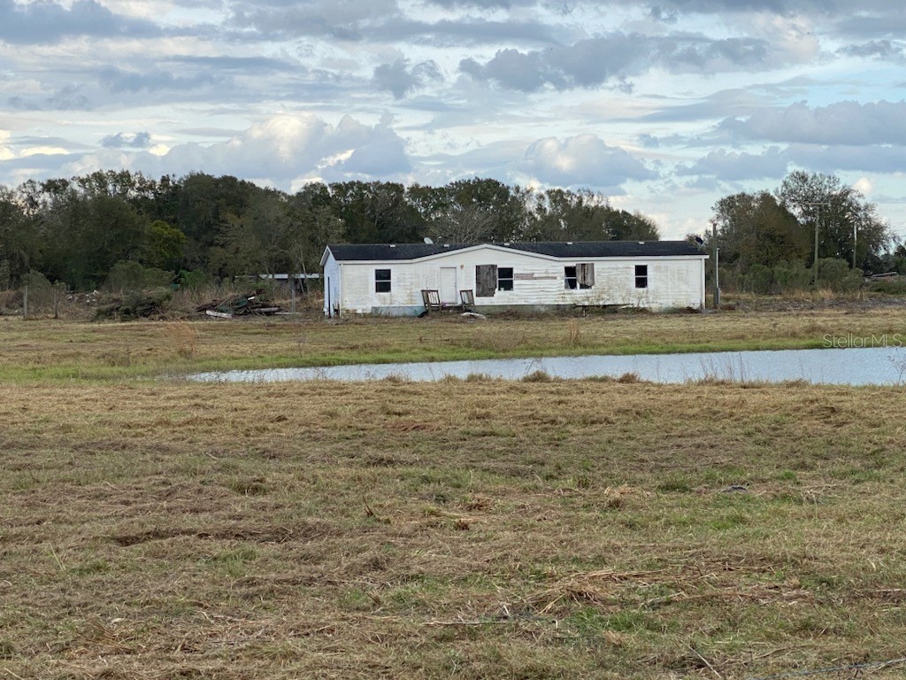 2012 Engessor Road Zephyrhills FL 33540 T3435216 image1