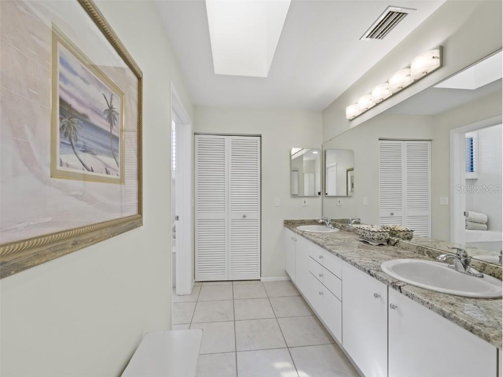 2012 Harbourside Drive #2104 Longboat Key FL 34228 A4664458 image27