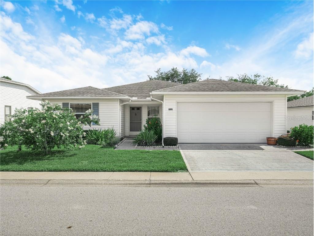 2012 Long Boat Drive Lakeland FL 33810 L4954415 image1