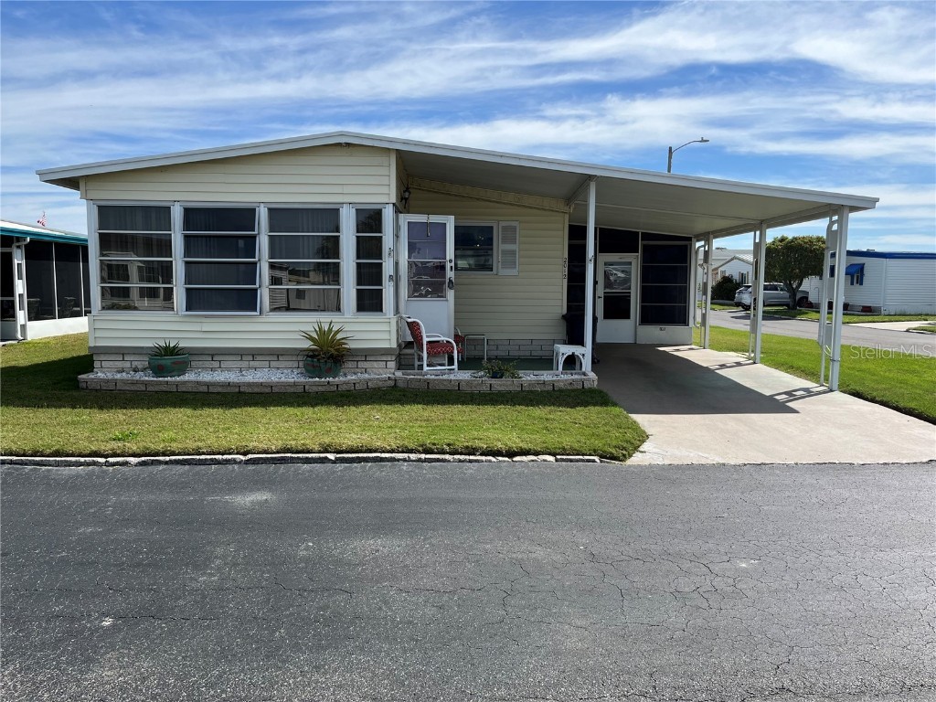 2012 Maui Drive Holiday FL 34691 U8233200 image1