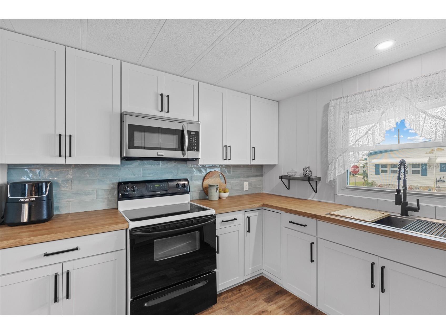 2012 Maui Drive Holiday FL 34691 - LAKE CONLEY TB8429270 image8