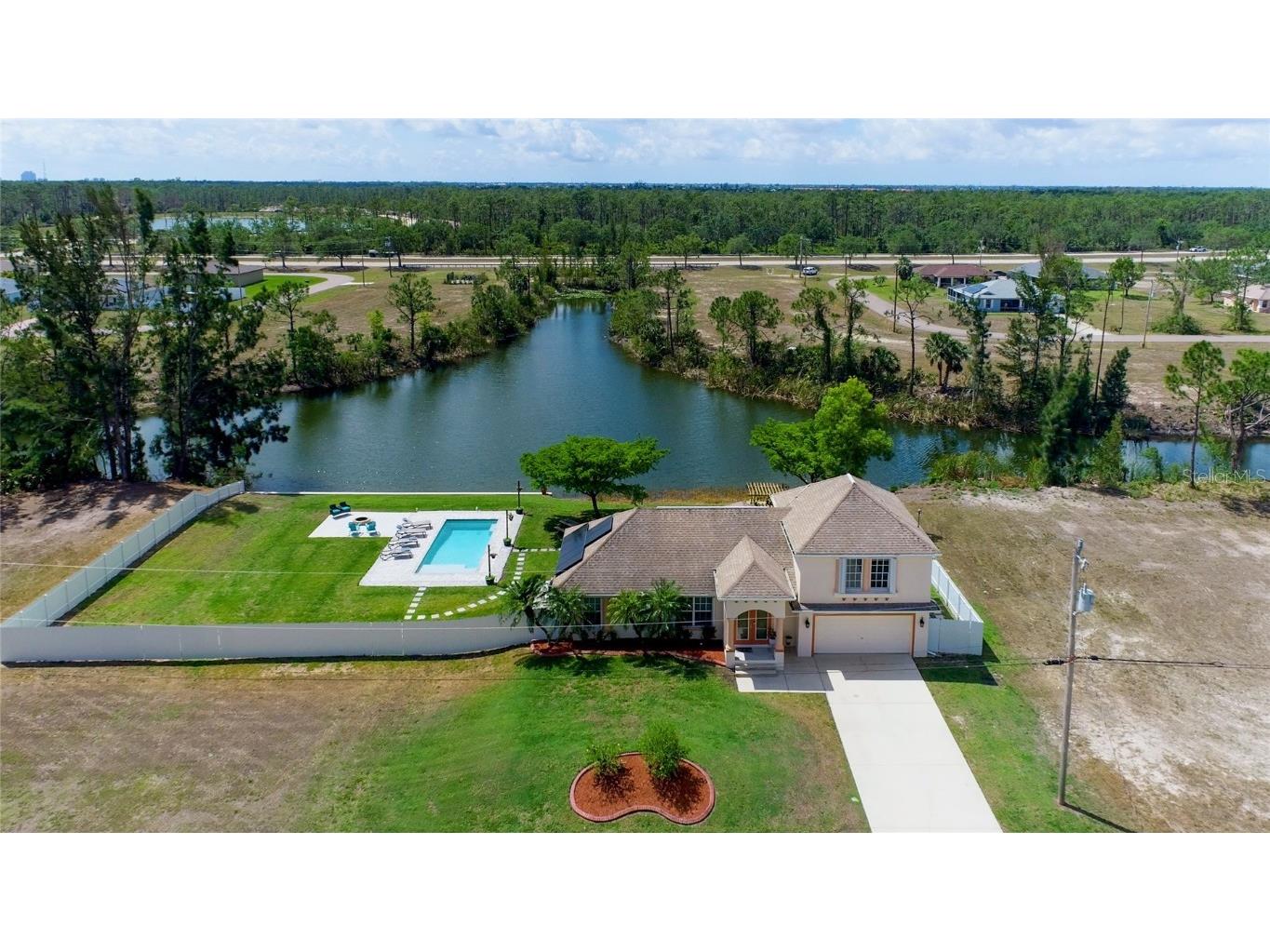 2012 NE 33rd Lane Cape Coral FL 33909 V4937537 image1