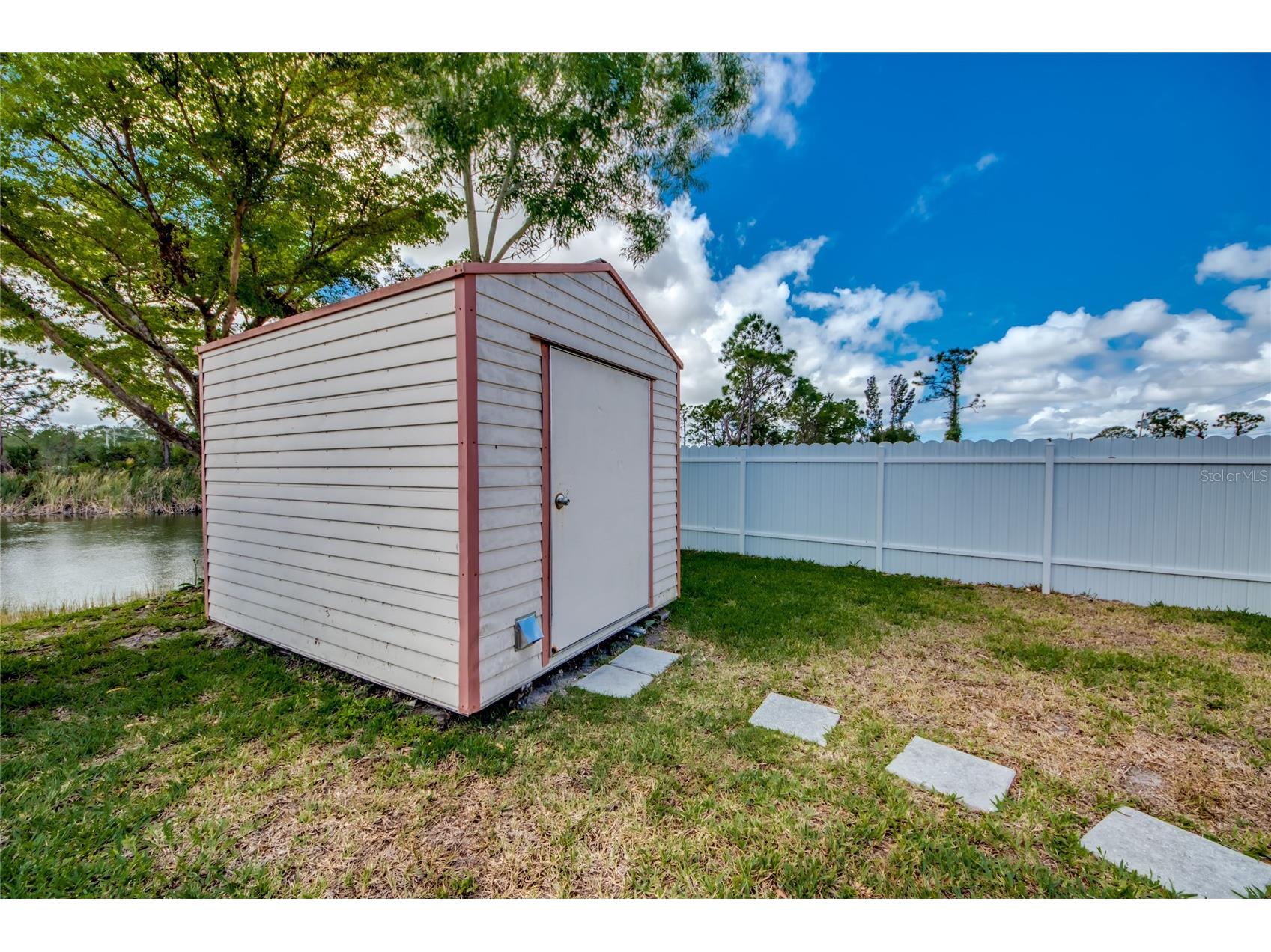 2012 NE 33rd Lane Cape Coral FL 33909 V4949558 image39