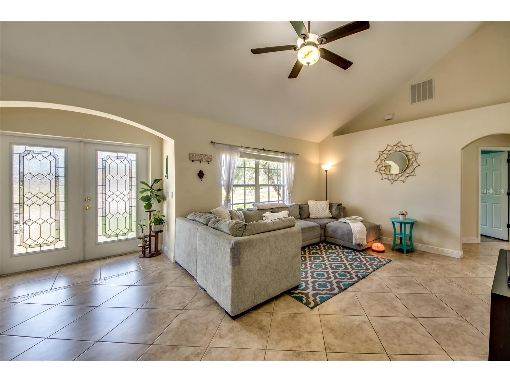 2012 NE 33rd Lane Cape Coral FL 33909 V4949558 image4