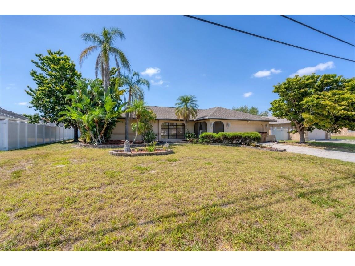 2012 Viscaya Parkway Cape Coral FL 33990 D6136128 image1