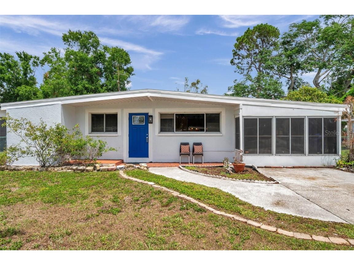 2012 Warrington Way Tampa FL 33619 W7875949 image1