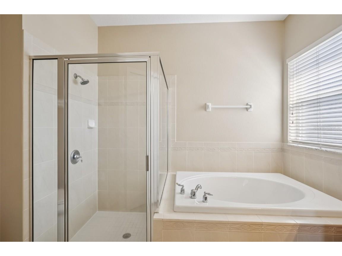 20125 Still Wind Drive Tampa FL 33647 TB8410838 image33